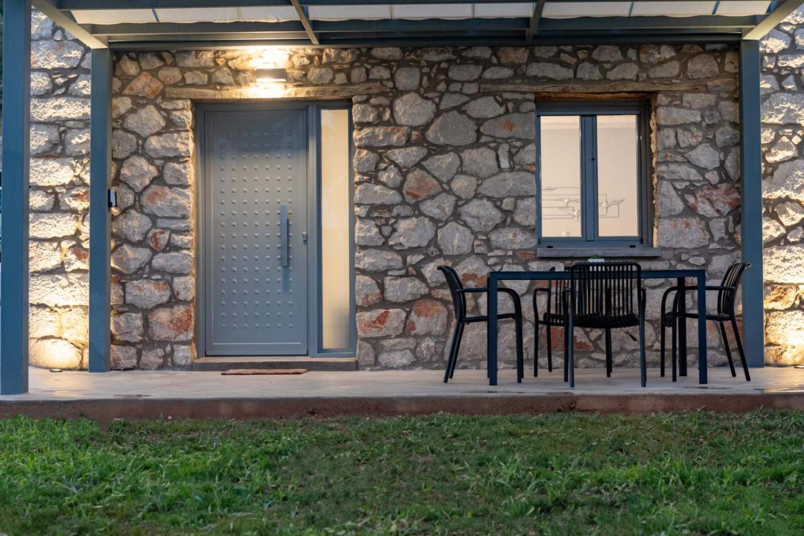 Vivari Stone House Extérieur photo